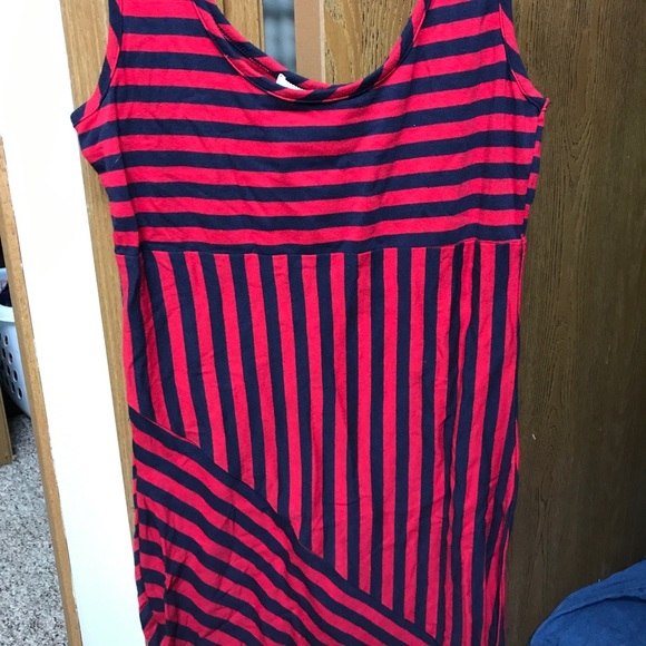 Red Dress - Picture 2 of 3